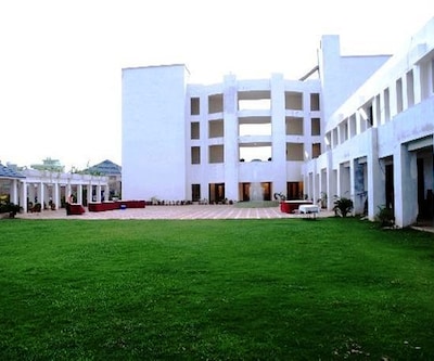 Blue Lily Beach Resort